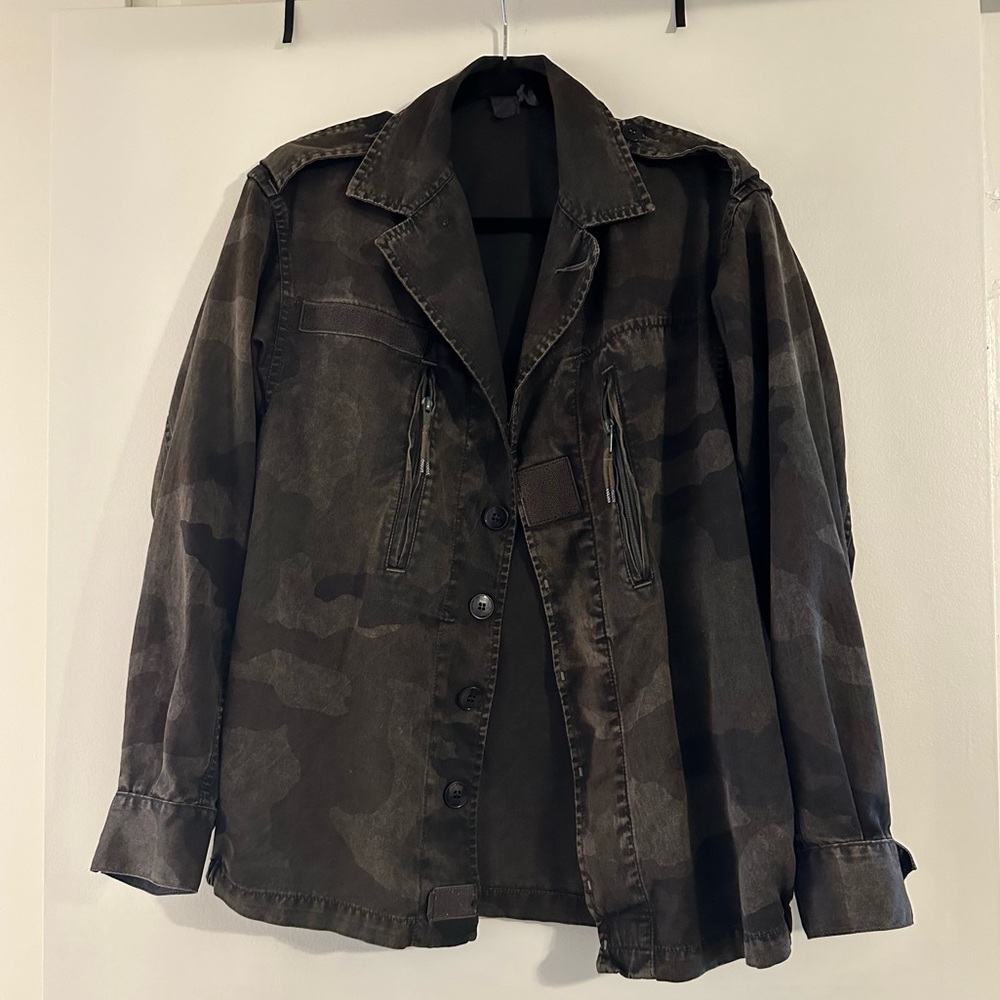 Brandy Melville oversized camouflage jacket / shirt jacket
